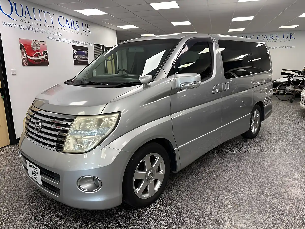 Used 2023 Nissan Elgrand Highwat Star Silver - Interior and Exterior details 4