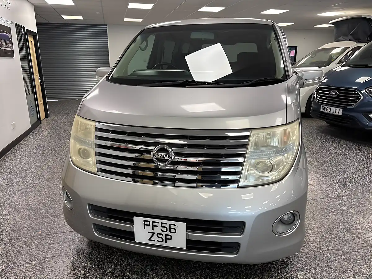 Used 2023 Nissan Elgrand Highwat Star Silver - Interior and Exterior details 6