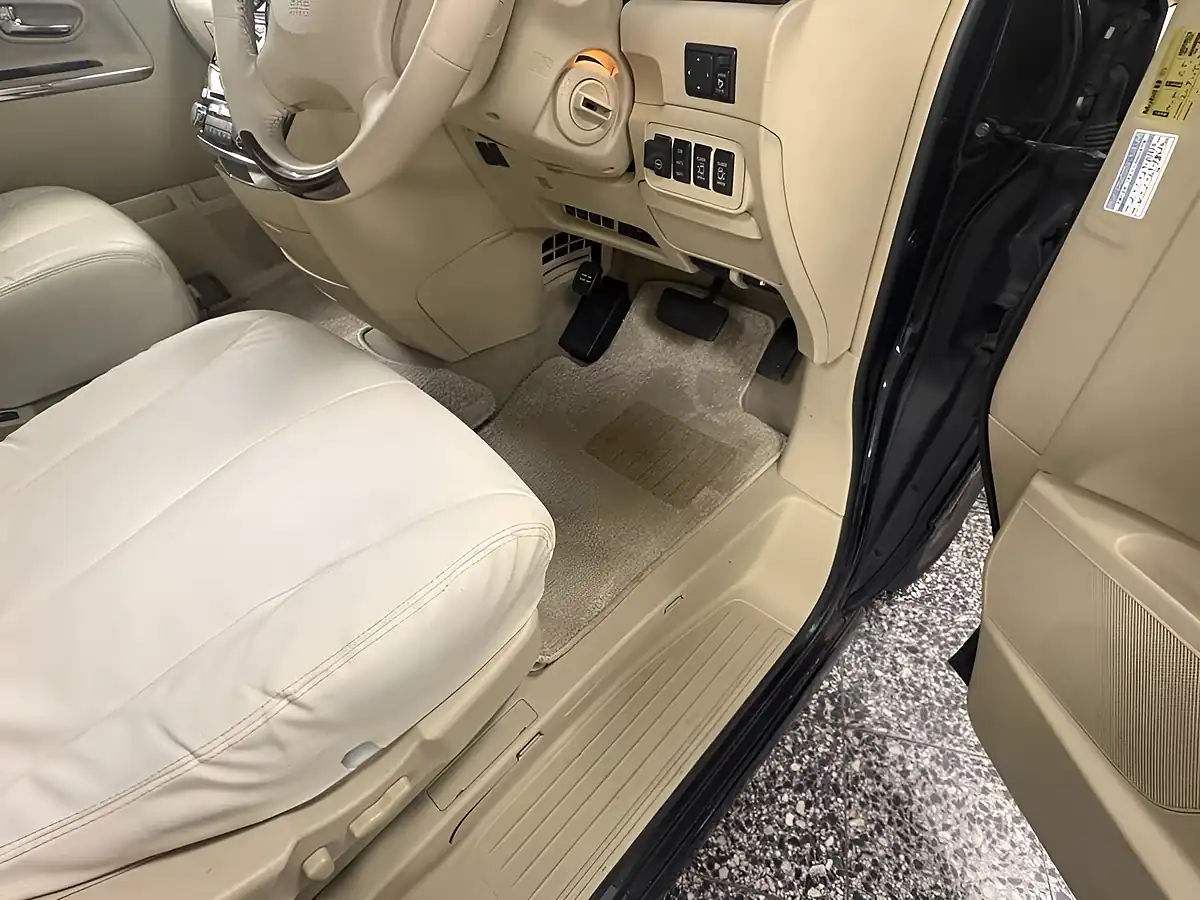Used 2023 Nissan Elgrand Rider Black - Interior and Exterior details 13