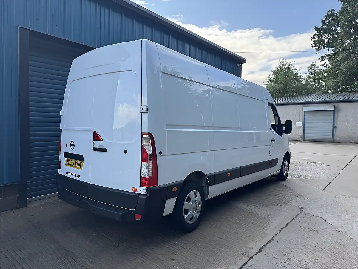 Used 2023 Nissan Interstar Acenta White - Interior and Exterior details 4
