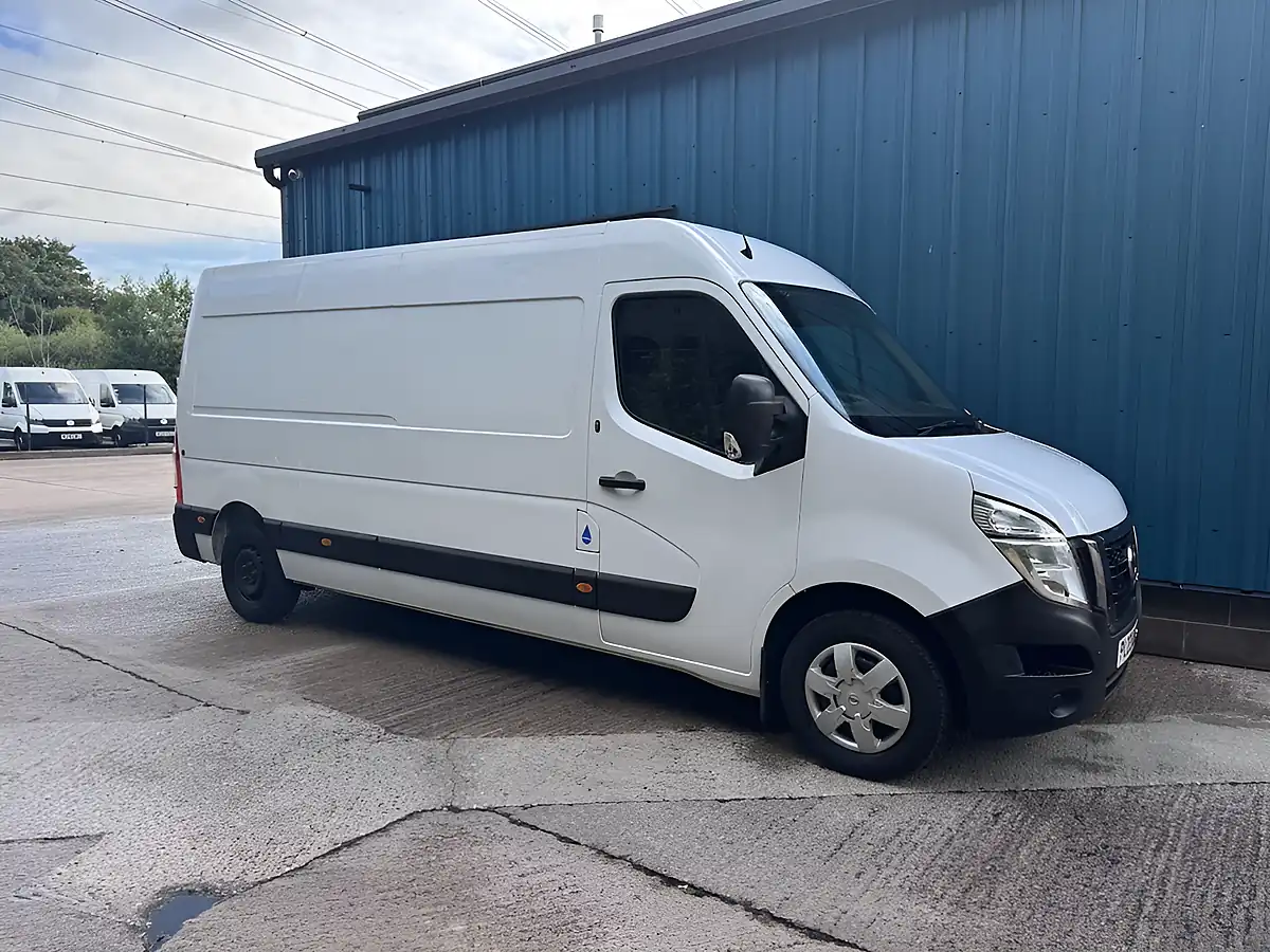 Used 2023 Nissan Interstar Acenta White - Interior and Exterior details 2