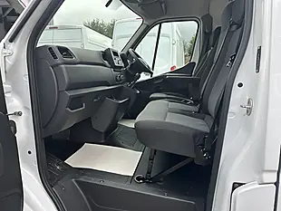 Used 2023 Nissan Interstar Acenta White - Interior and Exterior details 11