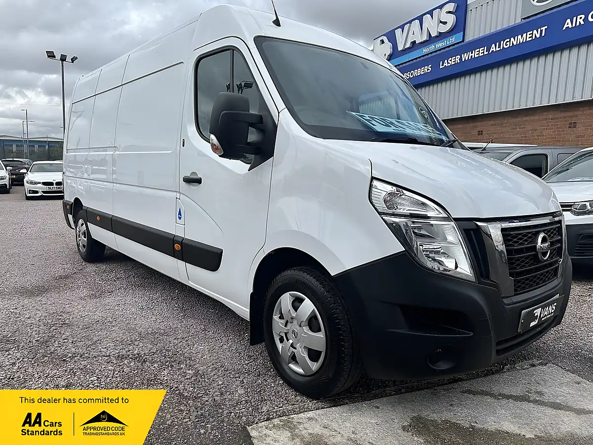 Used 2023 Nissan Interstar Acenta White - Interior and Exterior details 2