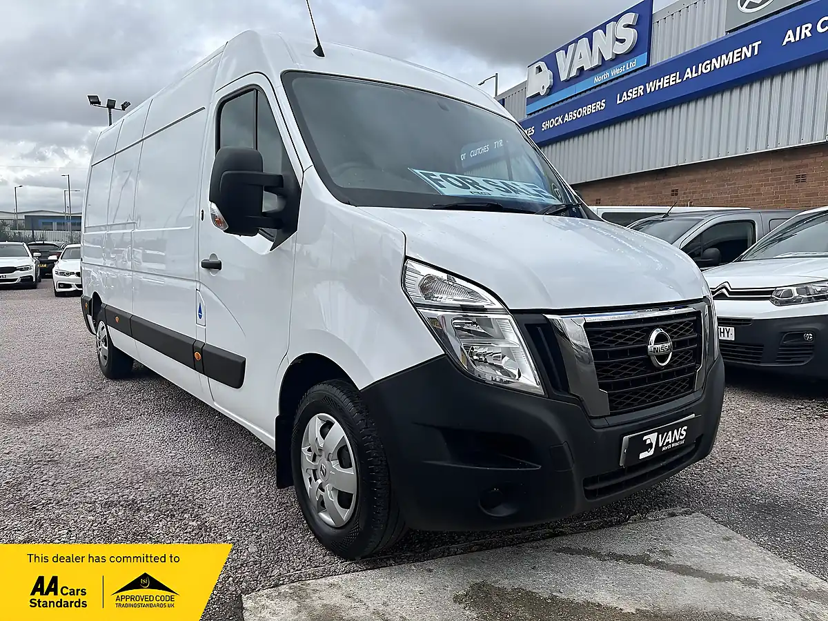 Used 2023 Nissan Interstar Acenta White - Interior and Exterior details 3