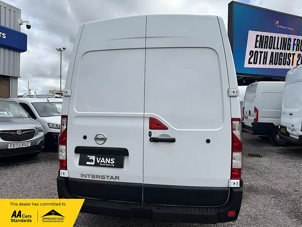Used 2023 Nissan Interstar Acenta White - Interior and Exterior details 6