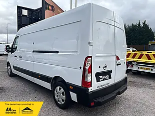 Used 2023 Nissan Interstar Acenta White - Interior and Exterior details 7