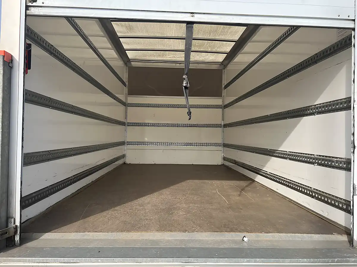 Used 2023 Nissan Interstar Tekna L3 White - Interior and Exterior details 15
