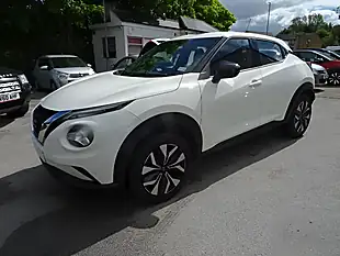 Used 2023 Nissan Juke Acenta White - Interior and Exterior details 10