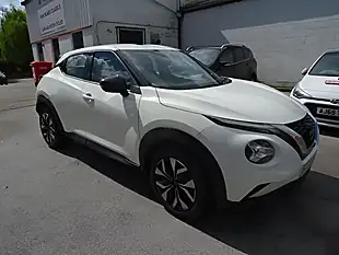 Used 2023 Nissan Juke Acenta White - Interior and Exterior details 17