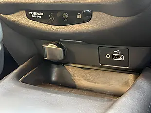 Used 2023 Nissan Juke Acenta White - Interior and Exterior details 11