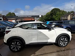 Used 2023 Nissan Juke Acenta White - Interior and Exterior details 20