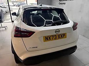 Used 2023 Nissan Juke Acenta White - Interior and Exterior details 9