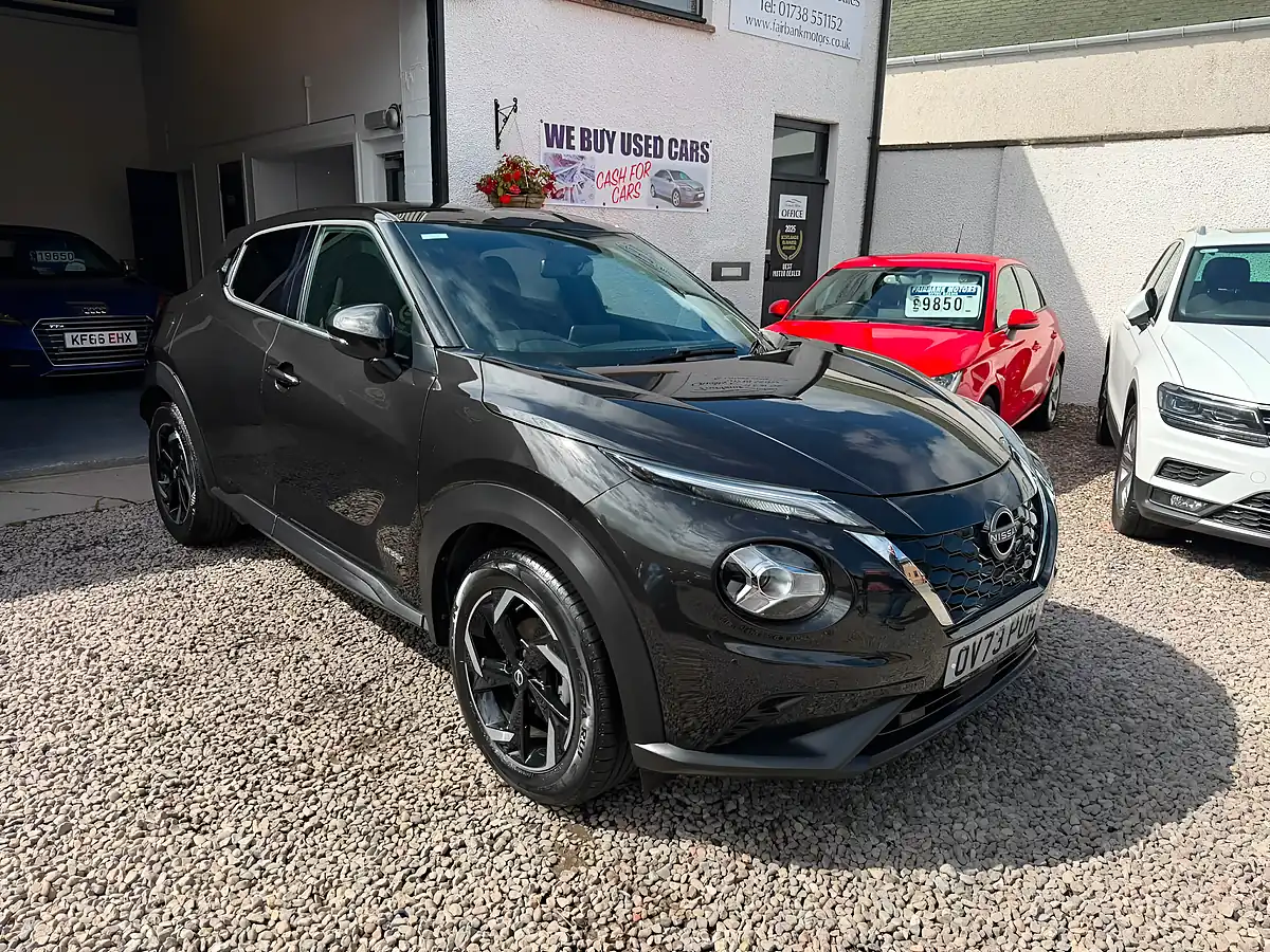 Used 2023 Nissan Juke N-Connecta Black - Front View