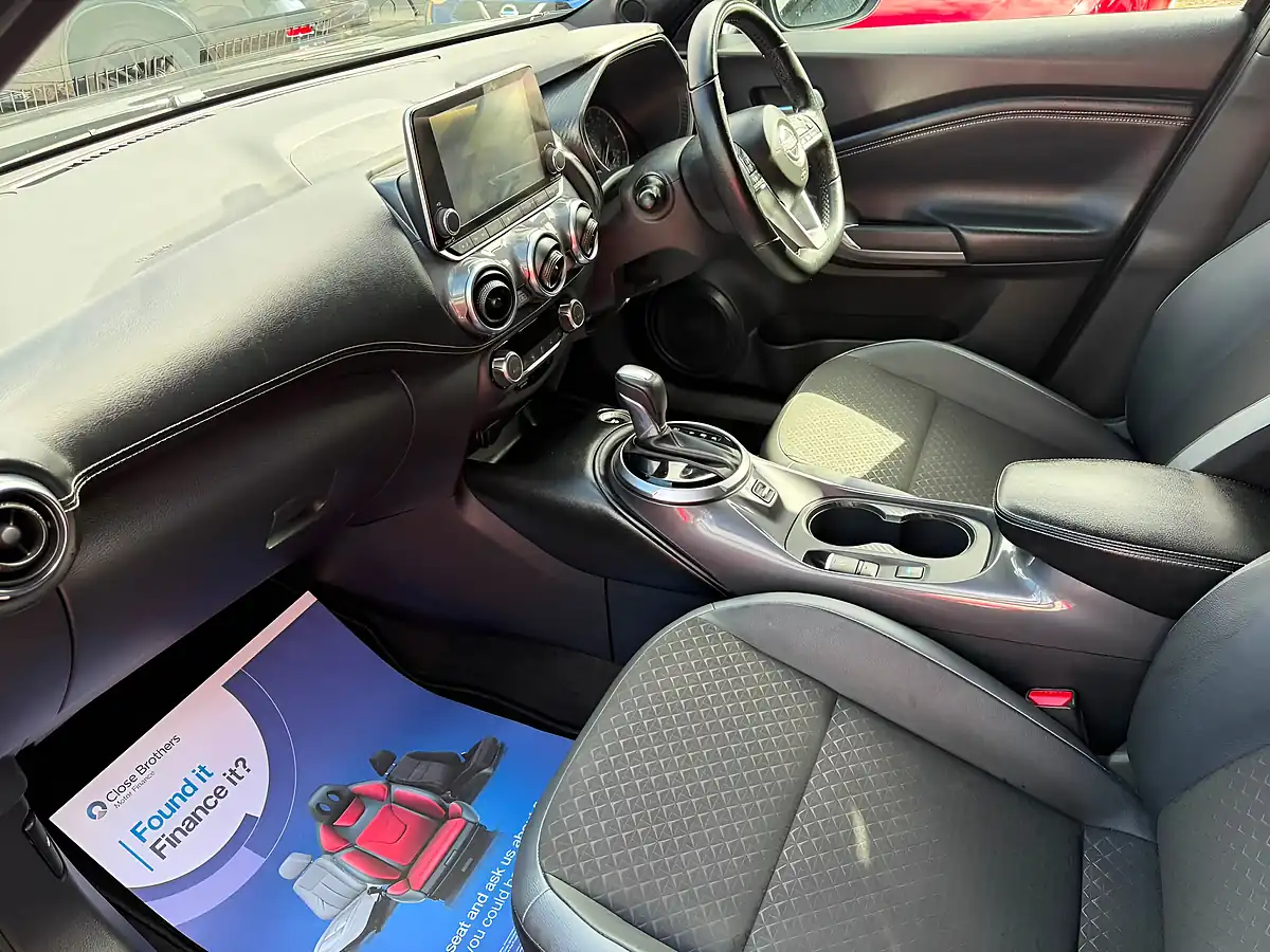 Used 2023 Nissan Juke N-Connecta Black - Interior and Exterior details 7