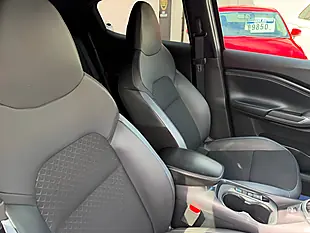 Used 2023 Nissan Juke N-Connecta Black - Interior and Exterior details 8