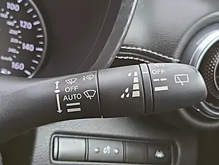 Used 2023 Nissan Juke N-Connecta Black - Interior and Exterior details 16