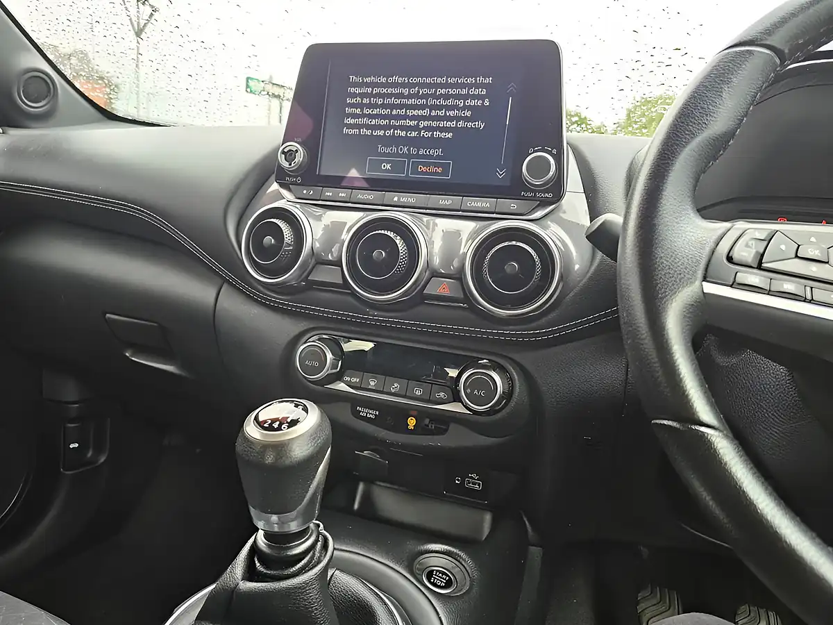 Used 2023 Nissan Juke N-Connecta Black - Interior and Exterior details 19