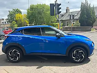 Used 2023 Nissan Juke N-Connecta Blue - Interior and Exterior details 3