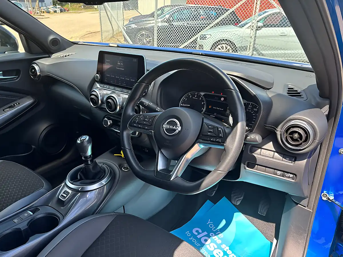Used 2023 Nissan Juke N-Connecta Blue - Interior and Exterior details 2