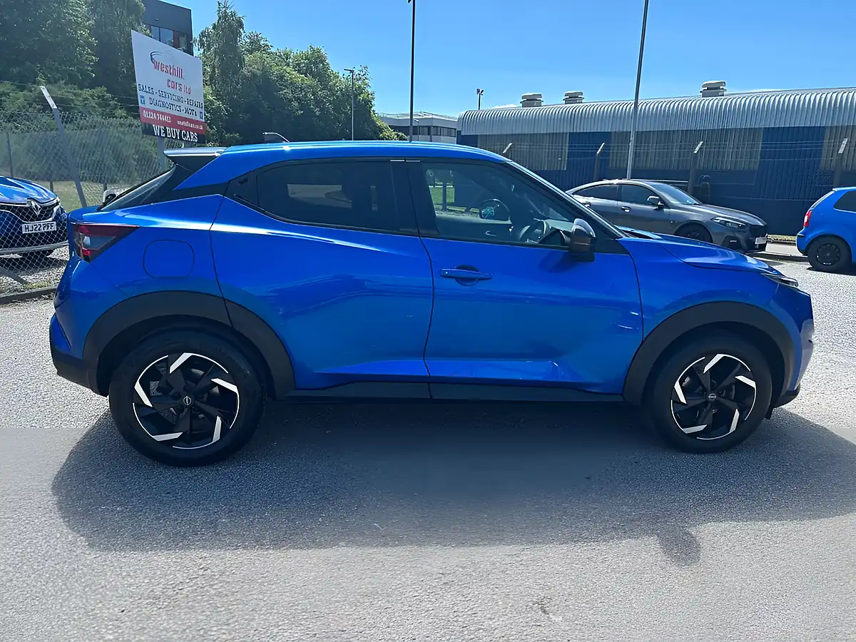 Used 2023 Nissan Juke N-Connecta Blue - Interior and Exterior details 8