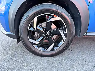 Used 2023 Nissan Juke N-Connecta Blue - Interior and Exterior details 3