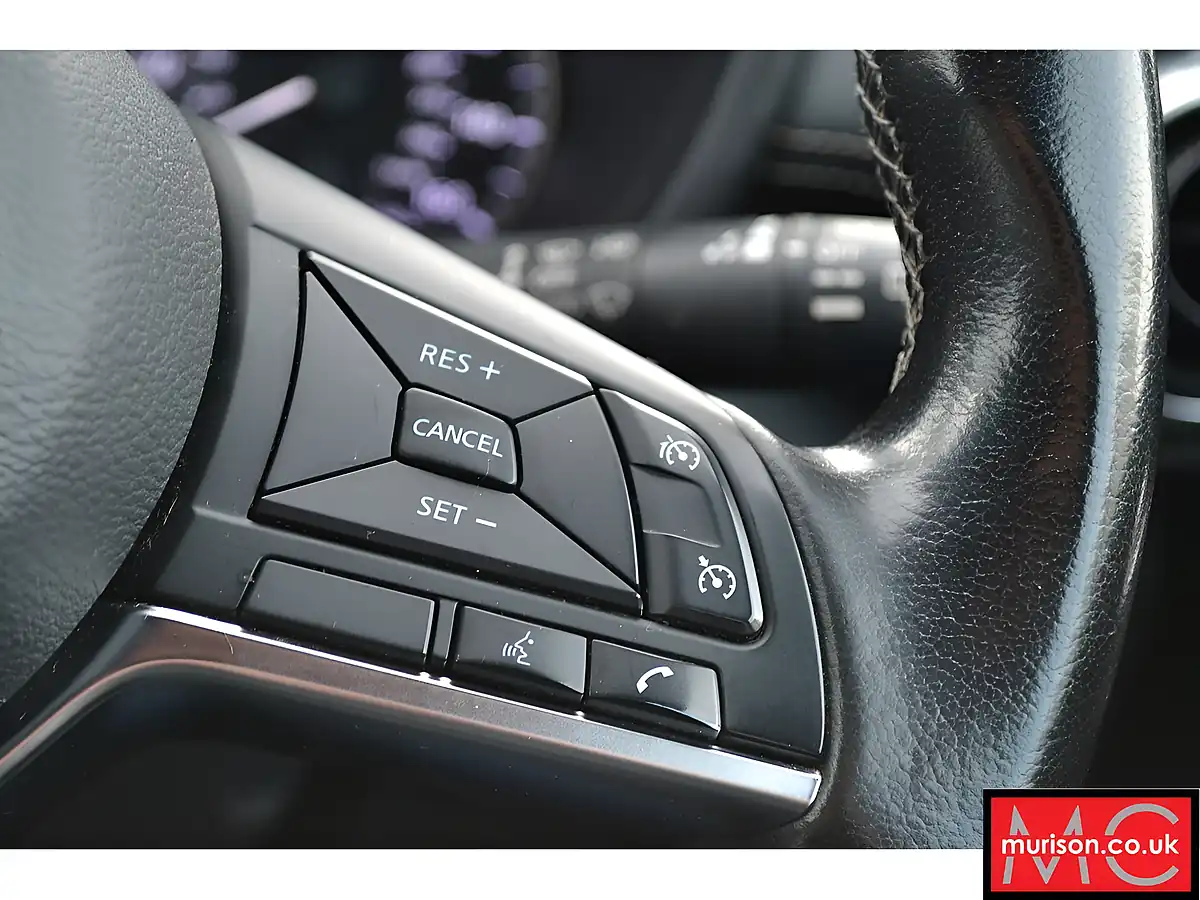 Used 2023 Nissan Juke N-Connecta Blue - Interior and Exterior details 6