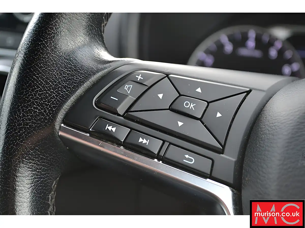 Used 2023 Nissan Juke N-Connecta Blue - Interior and Exterior details 7