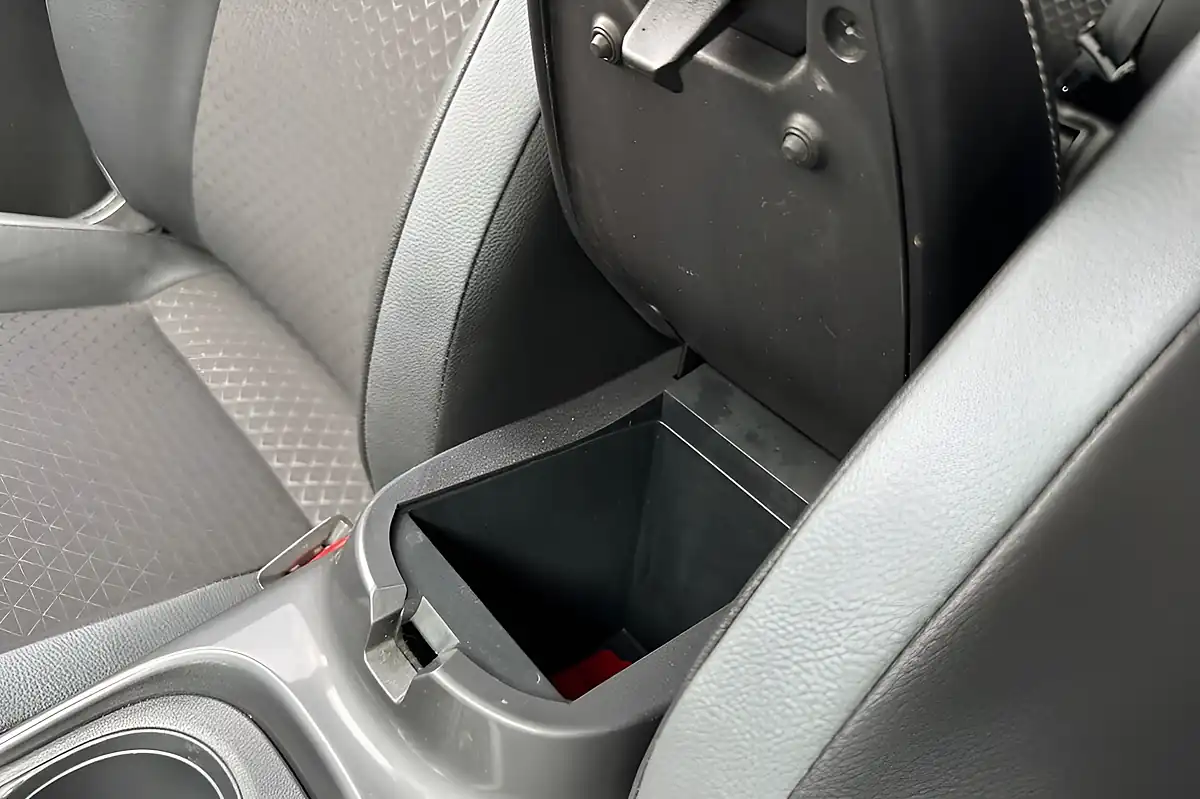 Used 2023 Nissan Juke N-Connecta Grey - Interior and Exterior details 14