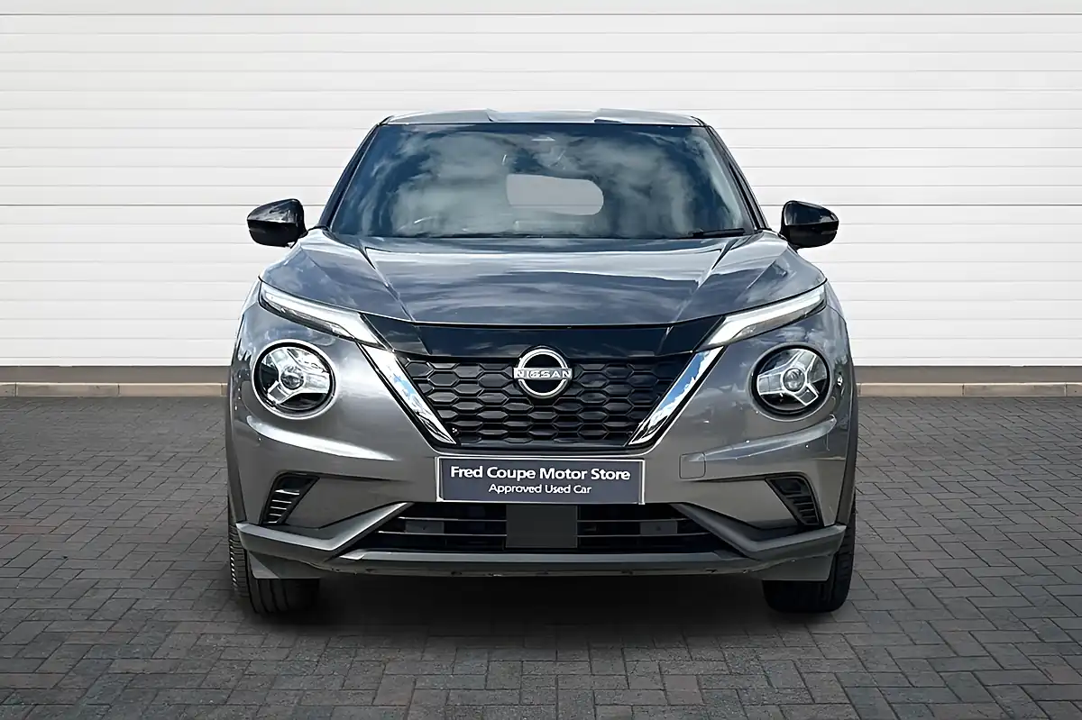 Used 2023 Nissan Juke N-Connecta Grey - Interior and Exterior details 8