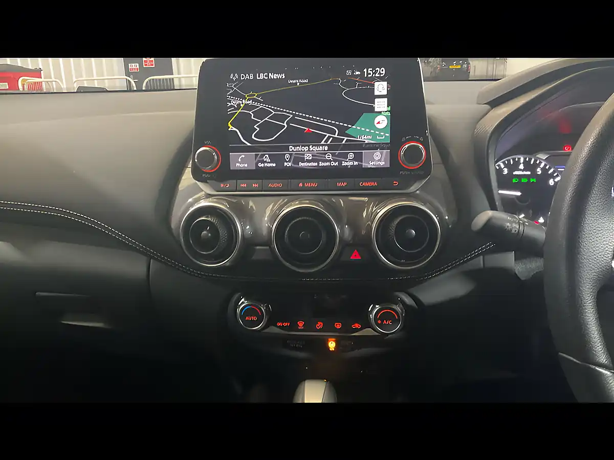 Used 2023 Nissan Juke N-Connecta Grey - Interior and Exterior details 13