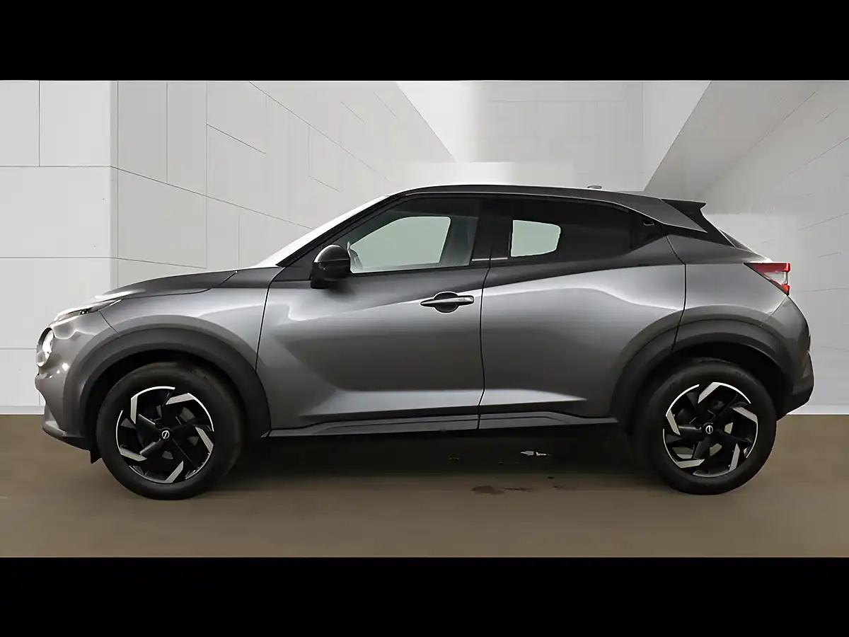Used 2023 Nissan Juke N-Connecta Grey - Interior and Exterior details 6