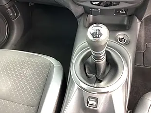 Used 2023 Nissan Juke N-Connecta Grey - Interior and Exterior details 12
