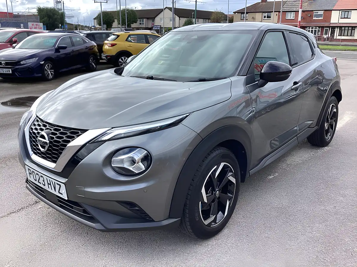 Used 2023 Nissan Juke N-Connecta Grey - Interior and Exterior details 5