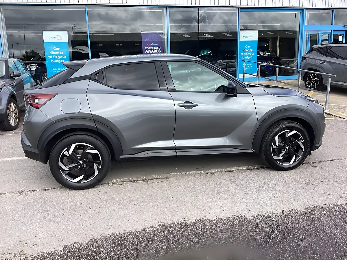 Used 2023 Nissan Juke N-Connecta Grey - Interior and Exterior details 8