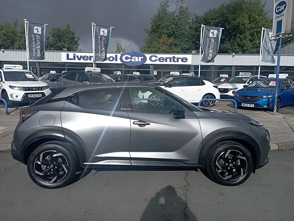 Used 2023 Nissan Juke N-Connecta Grey - Interior and Exterior details 2