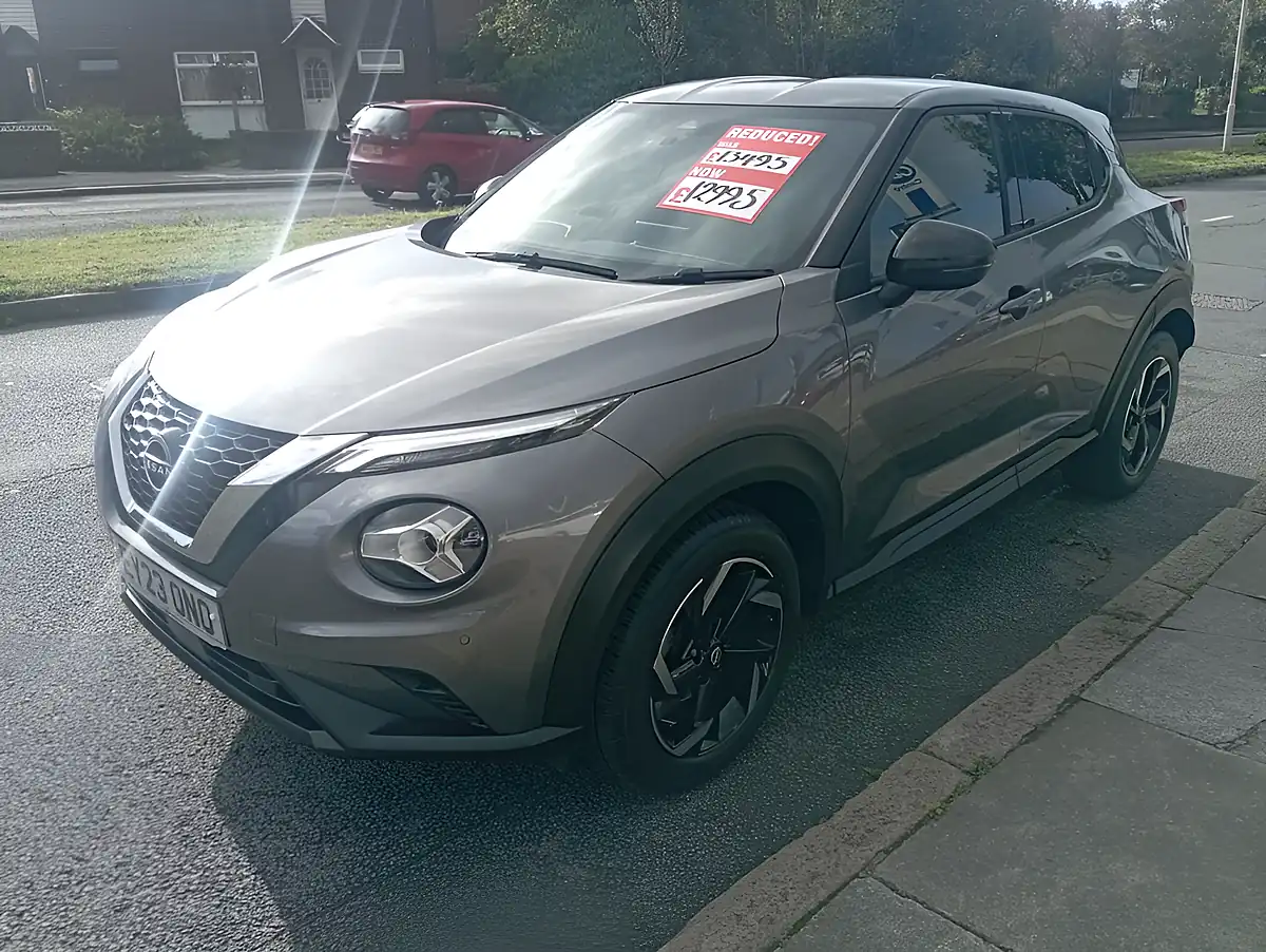 Used 2023 Nissan Juke N-Connecta Grey - Interior and Exterior details 5