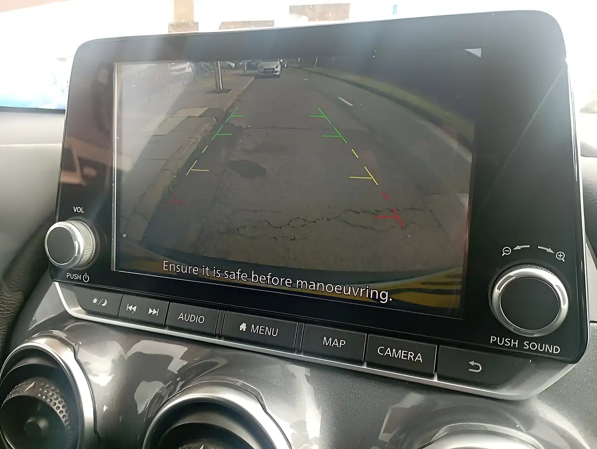 Used 2023 Nissan Juke N-Connecta Grey - Interior and Exterior details 6