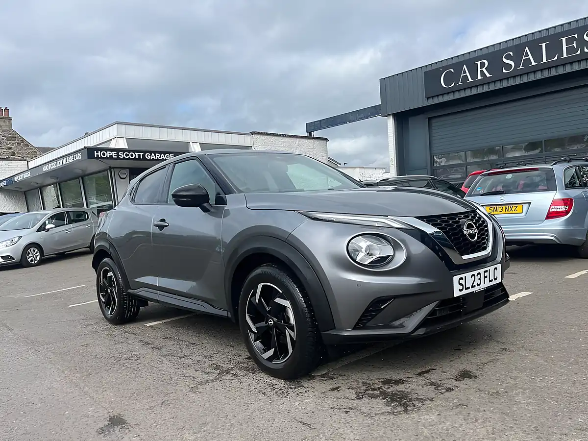 Used 2023 Nissan Juke N-Connecta Grey - Interior and Exterior details 5