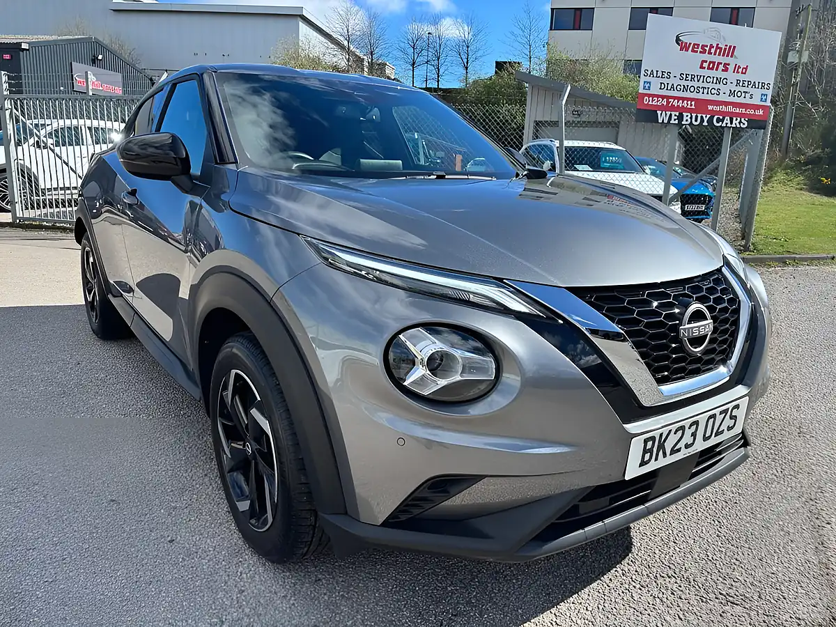 Used 2023 Nissan Juke N-Connecta Grey - Front View