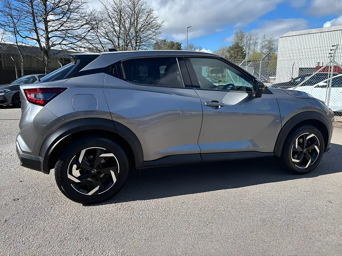 Used 2023 Nissan Juke N-Connecta Grey - Interior and Exterior details 11