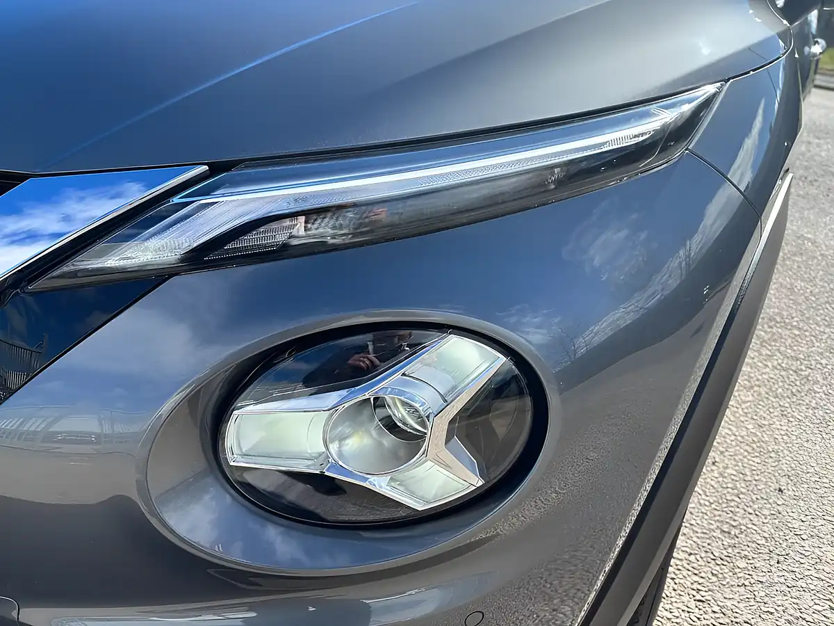 Used 2023 Nissan Juke N-Connecta Grey - Interior and Exterior details 17
