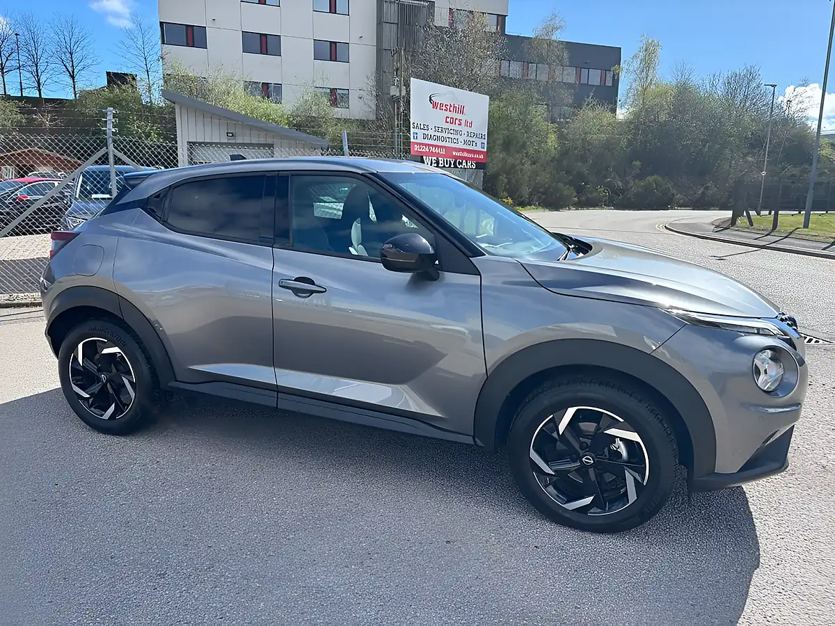 Used 2023 Nissan Juke N-Connecta Grey - Interior and Exterior details 6