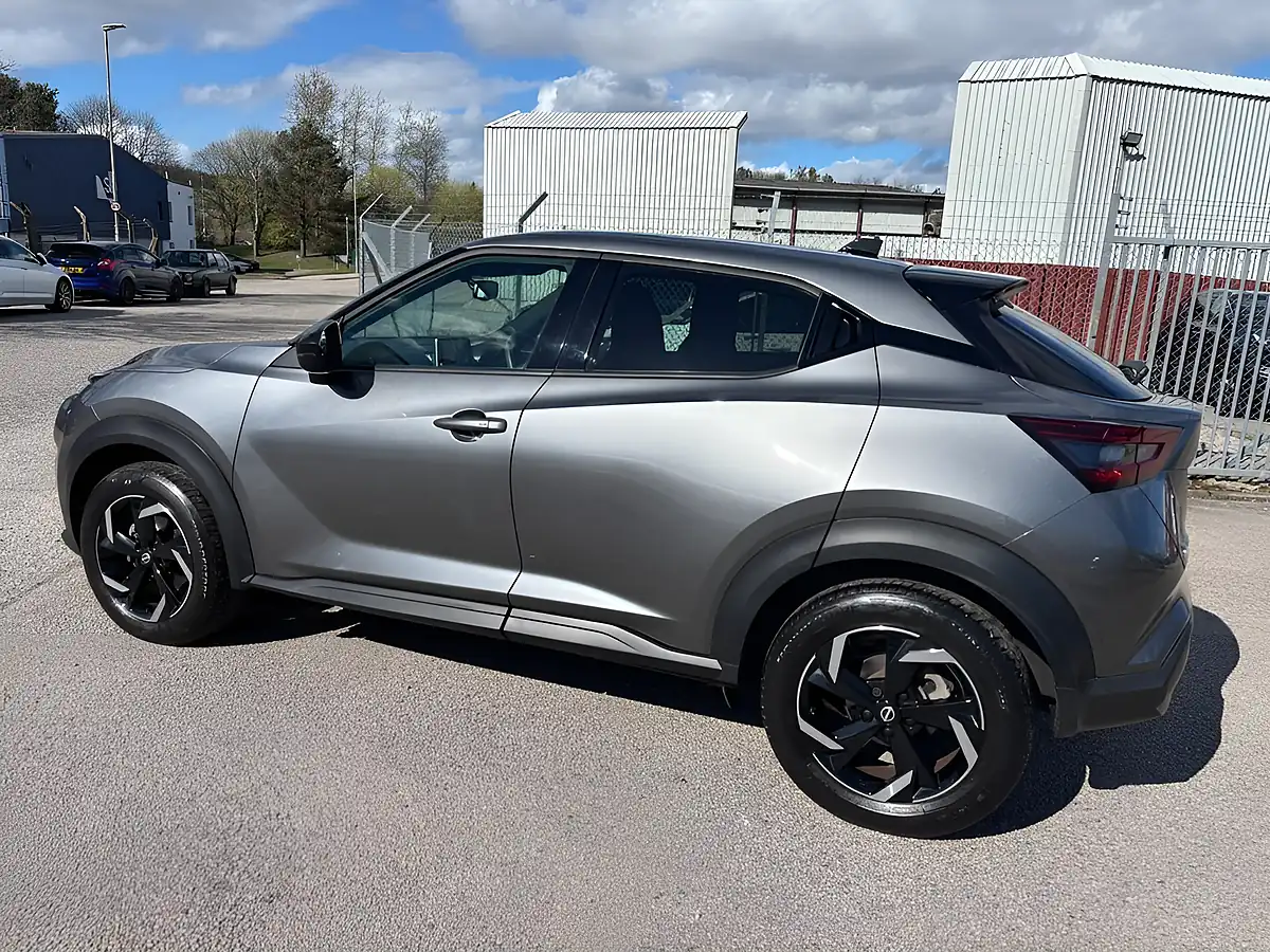 Used 2023 Nissan Juke N-Connecta Grey - Interior and Exterior details 8