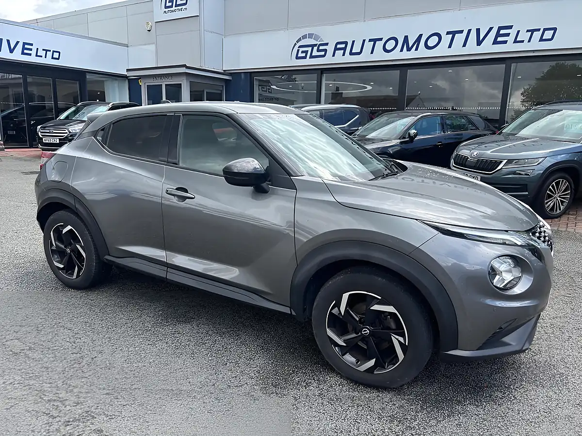 Used 2023 Nissan Juke N-Connecta Gun Metal Grey - Front View
