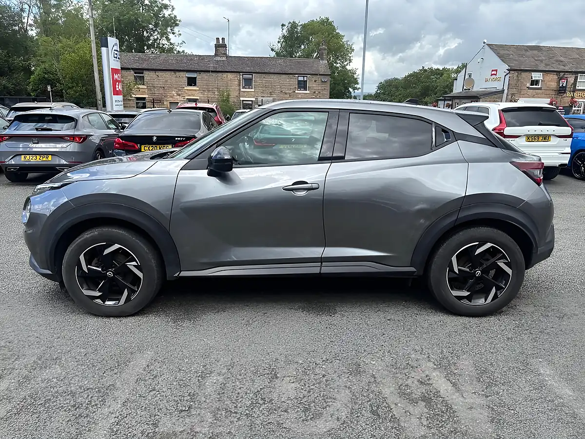 Used 2023 Nissan Juke N-Connecta Gun Metal Grey - Interior and Exterior details 7