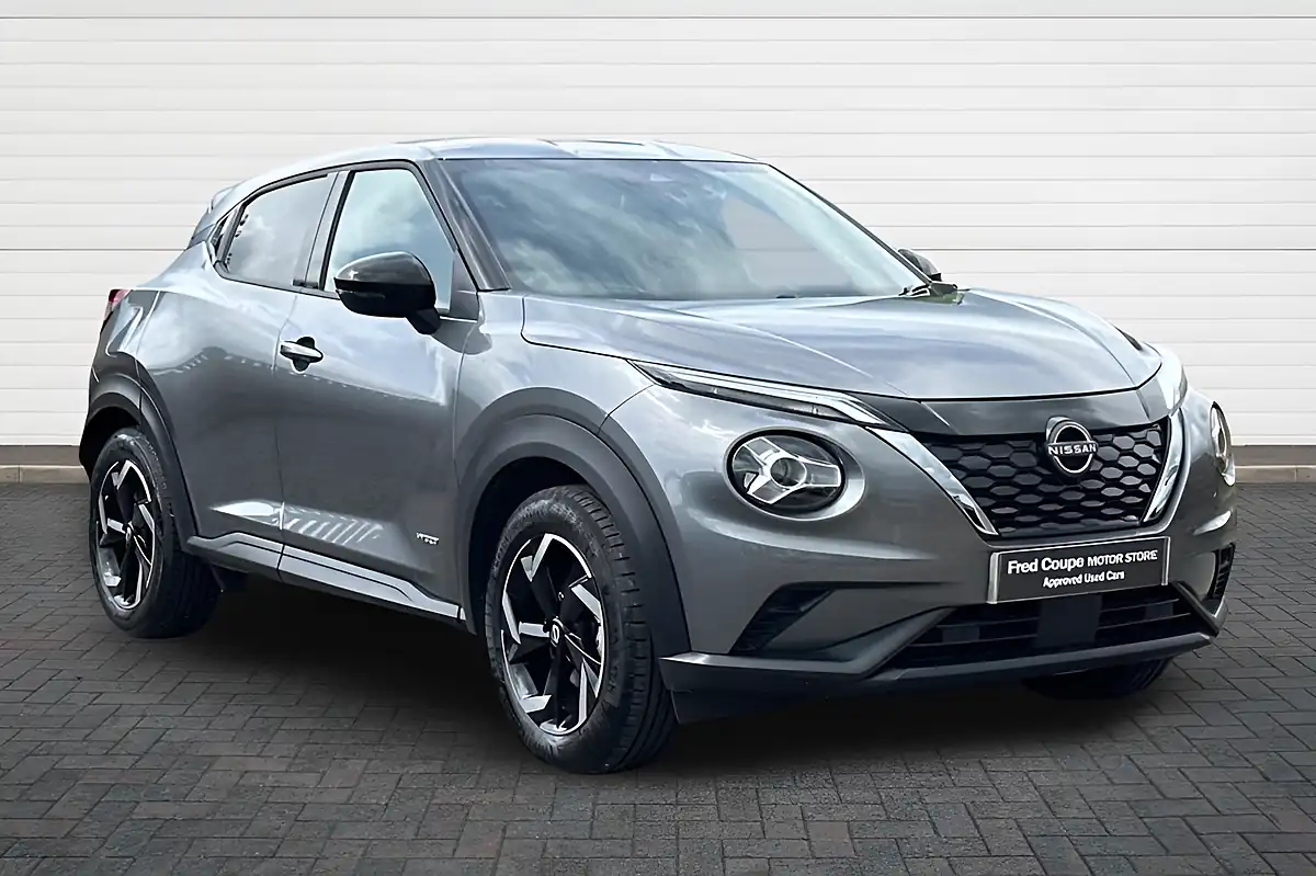 Used 2023 Nissan Juke N-Connecta Gun Metal - Front View