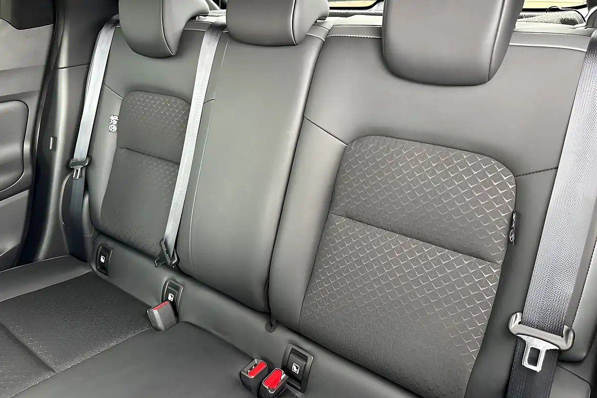 Used 2023 Nissan Juke N-Connecta Gun Metal - Interior and Exterior details 17