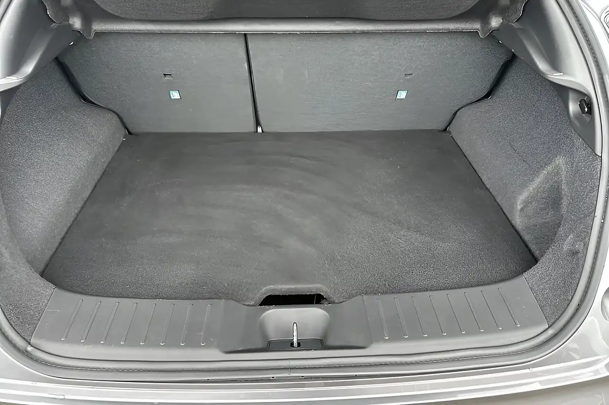 Used 2023 Nissan Juke N-Connecta Gun Metal - Interior and Exterior details 18