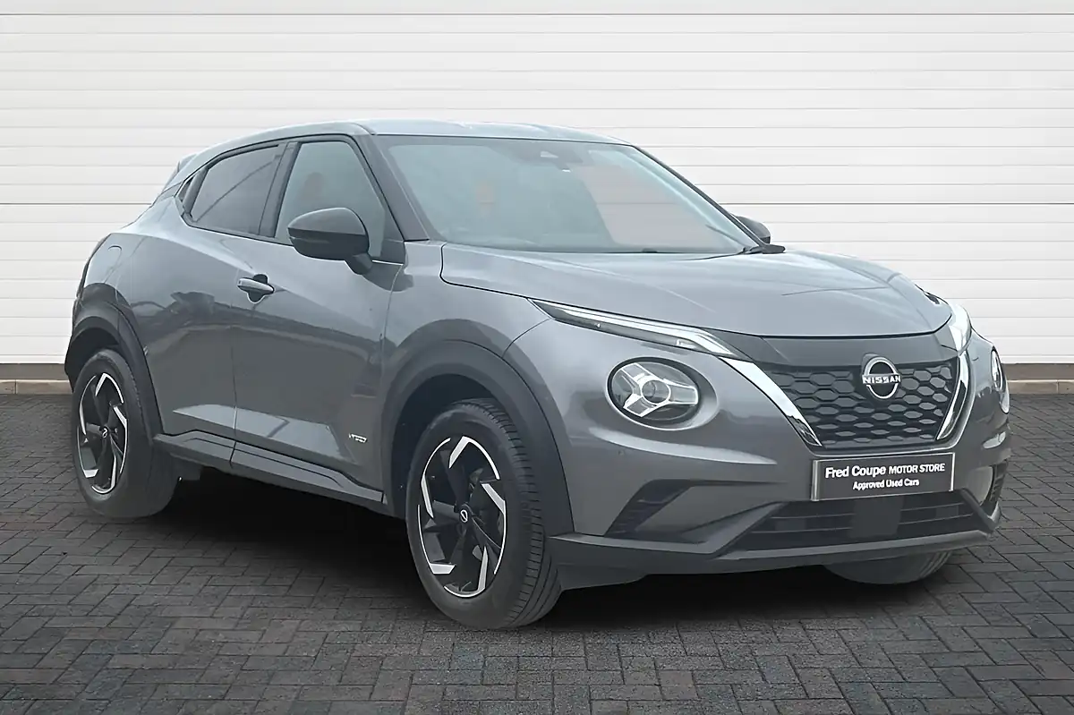Used 2023 Nissan Juke N-Connecta Gun Metal - Front View
