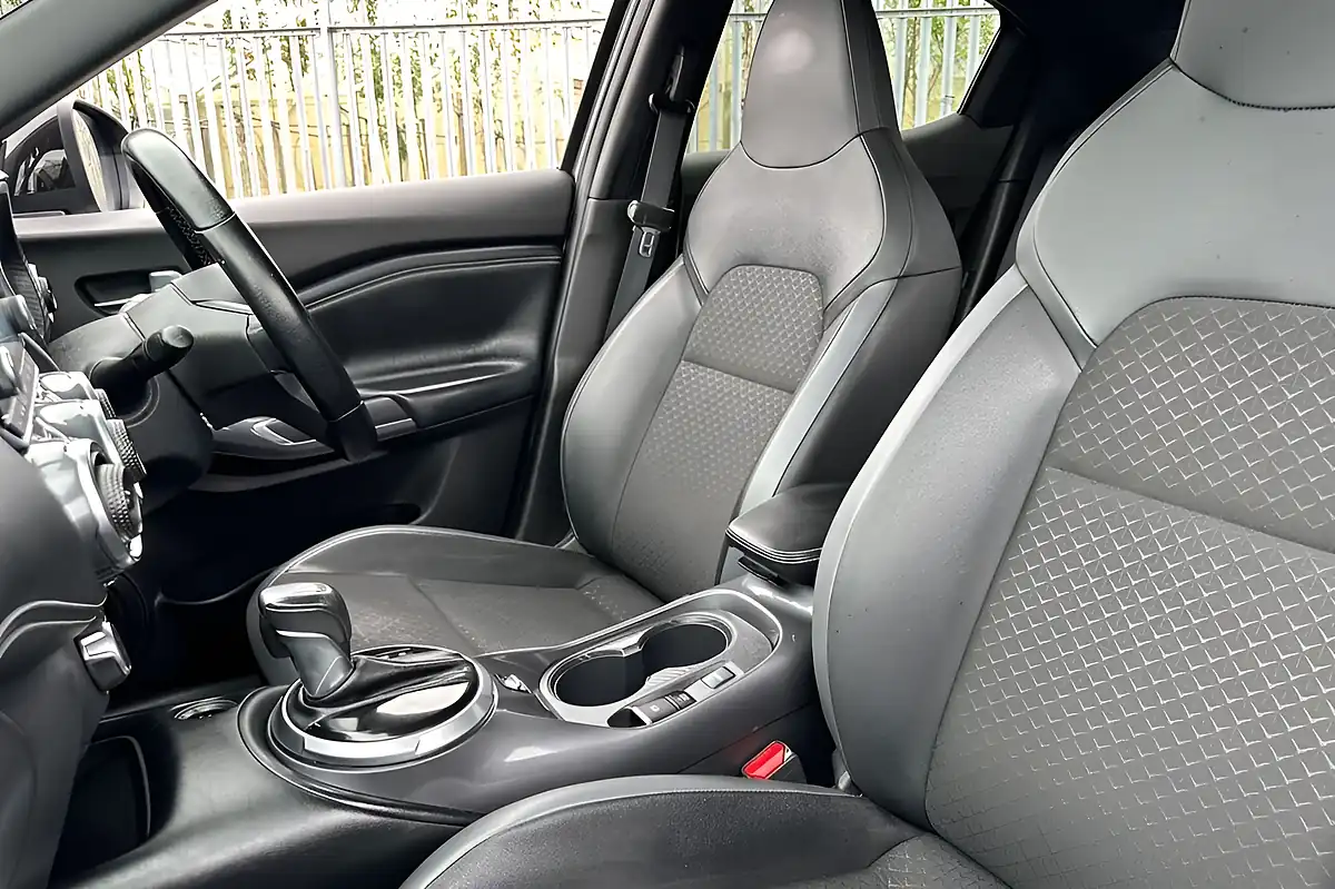 Used 2023 Nissan Juke N-Connecta Gun Metal - Interior and Exterior details 11